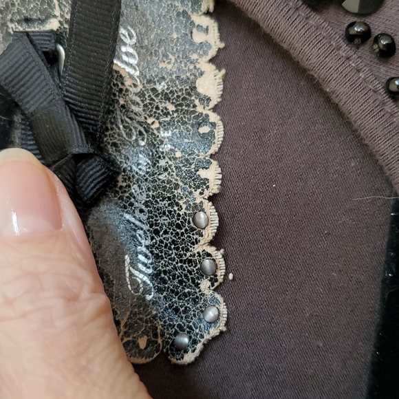 Twelve by Twelve Los Angeles Dark Brown Short Sleeve Ruffle & Beaded Top - Picture 5 of 7